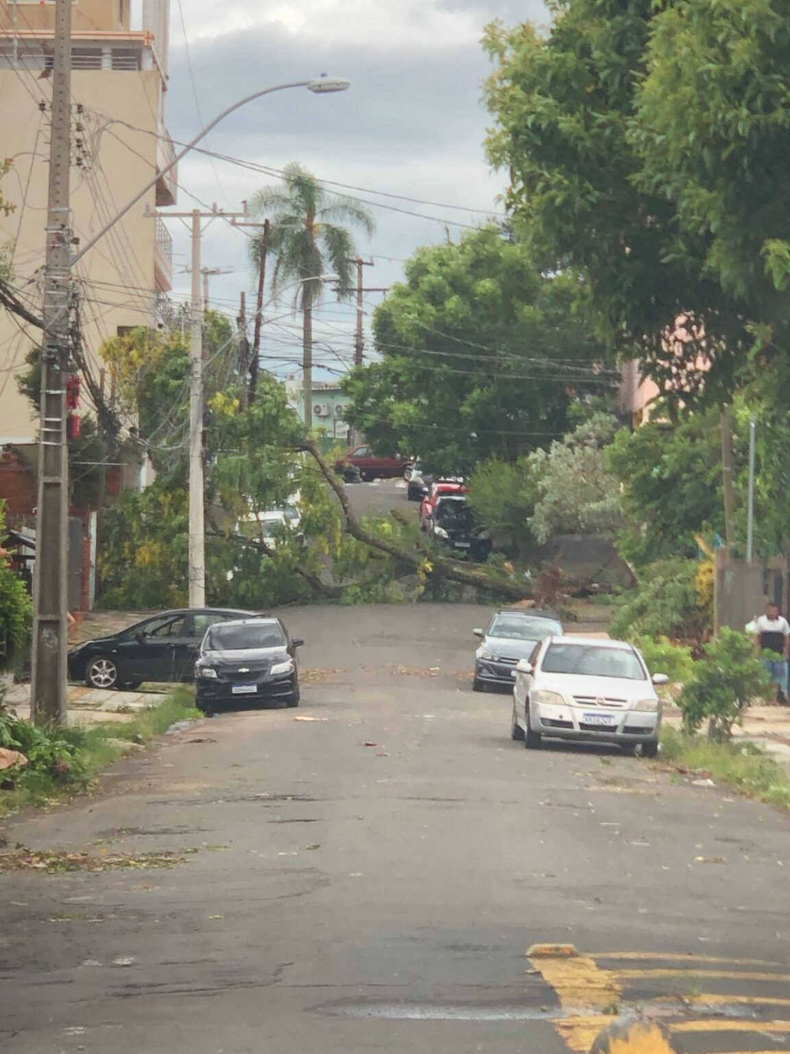 TEMPORAL Ventos De 107 Km H Alagamentos Vias Bloqueadas E Uma Morte