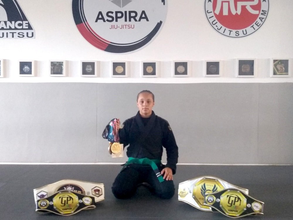 Alanis Macedo é vice-campeã mundial de Jiu-Jitsu nas categorias absoluto e  peso pena – Prefeitura Municipal de Canoas