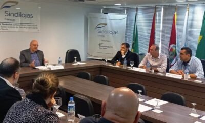 Serviços e produtos disponibilizados às empresas de Canoas são apresentados em reunião do Sindilojas