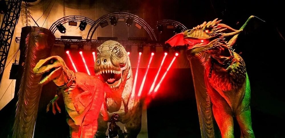 Espetáculo solidário do Circo dos Dinossauros entrega doações à Defesa Civil de Canoas/Divulgação