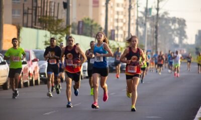 Centenas participaram da Corrida alusiva ao Aniversário de Canoas no domingo/Foto: Gustavo Garbino