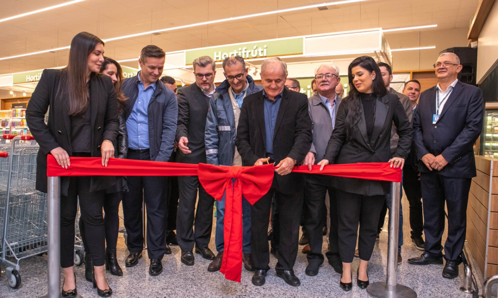 Inaugurada unidade do Rissul no bairro Niterói, em Canoas, na presença de executivos e autoridades - Foto: Cassius Souza
