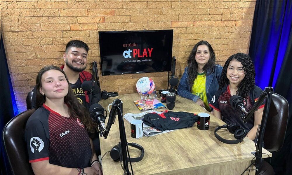 Marcelo Cabral e as atletas de futsal feminino Sarah e Rubim falam sobre projeto no Guajuviras