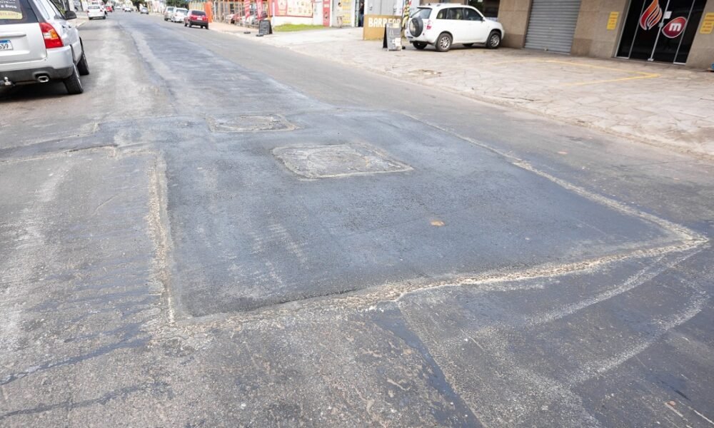 Obras realizadas pela Corsan e Metrosul são embargas pela Prefeitura de Canoas