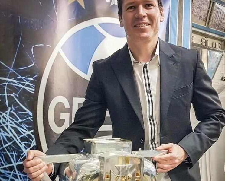 Ex-zagueiro da seleção brasileira Anderson Polga é preso durante encontro com ex-colegas na Arena do Grêmio/Arquivo Pessoal