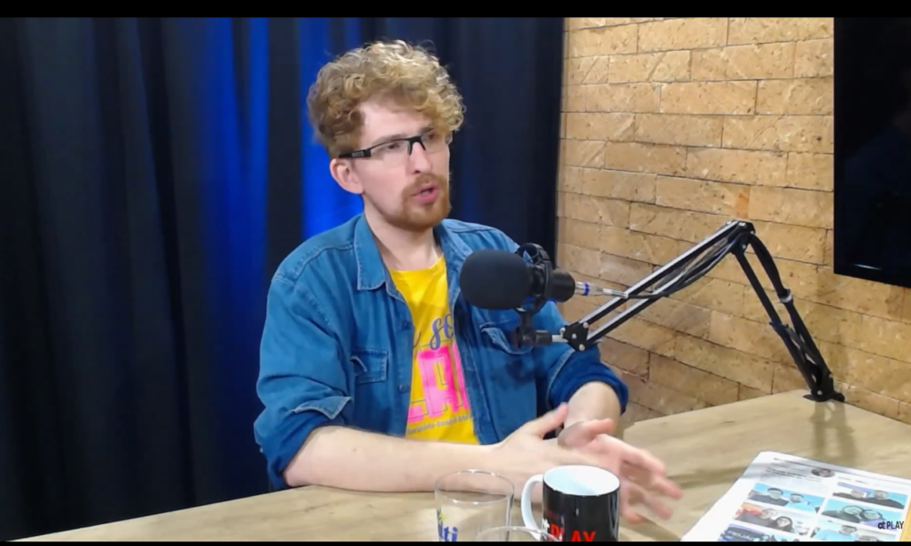 Bruno Flores, coordenador pedagógico do Laboratório-Escola de Arte Popular fala sobre espetáculos