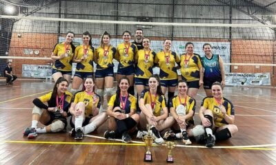 Time feminino de vôlei de Canoas é vice-campeão no Torneio Aberto de Portão