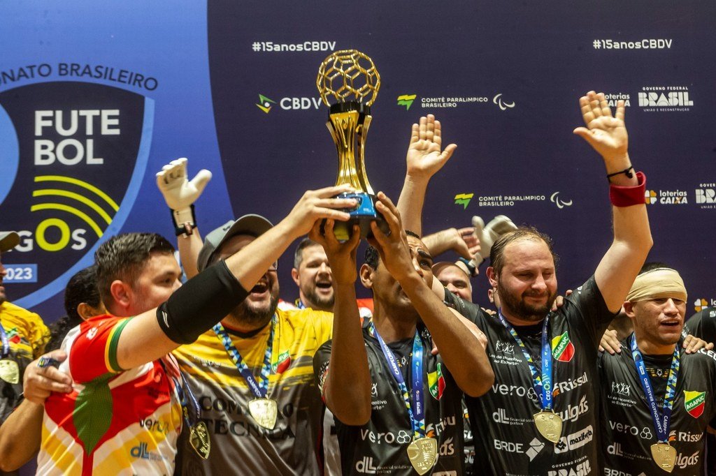 Grêmio Parque 10 é bicampeão da Liga Feminina de Futsal