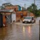 Chuvas fortes alagam e causam estragos no Estado; alerta segue nesta segunda-feira