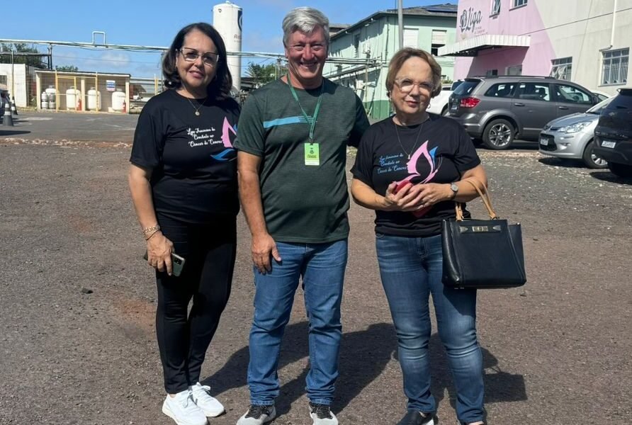 Liga de Combate ao Câncer de Canoas recebem visita representante de Secretaria de obras para melhora no asfalto