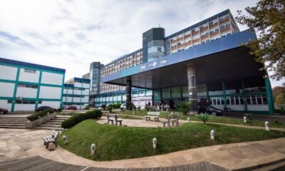 HospitaMédicos do Hospital Universitário de Canoas recebem pagamento de salários atrasados l Universitário de Canoas adota inteligência artificial para agilizar atendimento de infartos