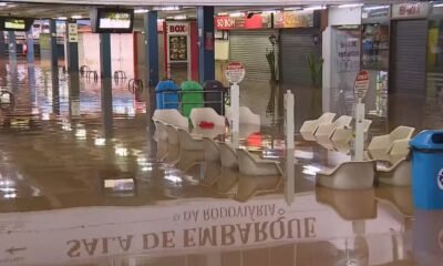 DESASTRE NO RS: Guaíba atinge 4,50 metros e águas invadem ruas e alaga rodoviária de Porto Alegre - Reprodução