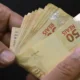 Mais um lote de beneficiários recebe apoio financeiro do programa Volta por Cima