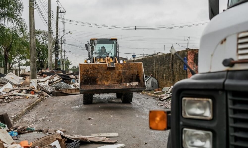 Assinado contrato de ampliação de máquinas para Operação Limpeza em Canoas