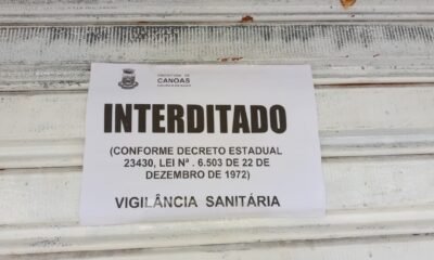 Estabelecimento em Canoas é interditado por vender produtos submersos na enchente