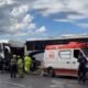 Acidente entre dois ônibus na freeway deixa feridos graves e bloqueia acesso a Porto Alegre