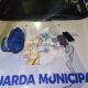 Mulher presa por tráfico e adolescente sem CNH apreendido pela Guarda Municipal