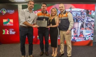 Defesa Civil do RS recebe Prêmio de Reconhecimento Funcional por atuação durante as enchentes