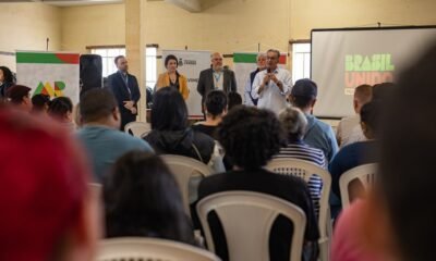 Atingidos pela enchente em Canoas recebem orientação para a compra assistida de imóveis