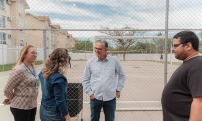 Prefeito Jairo Jorge vistoria andamento das obras nas escolas municipais de Canoas