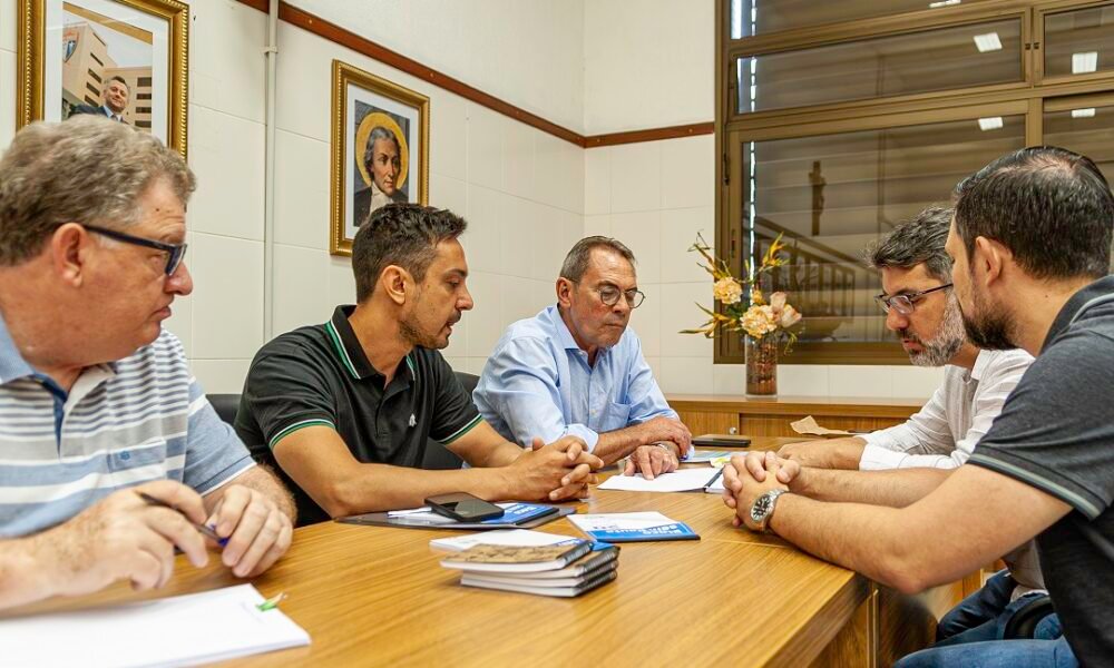 Prefeito eleito em Canoas reúne sua equipe que trabalhará na transição de governo