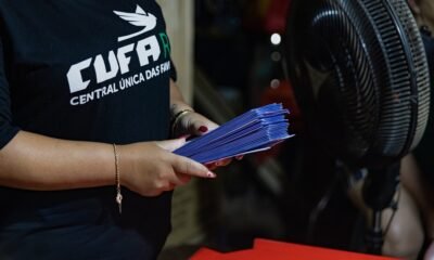 Moradores do Mato Grande recebem ticket-alimentação da Central Única das Favelas no valor de R$ 120