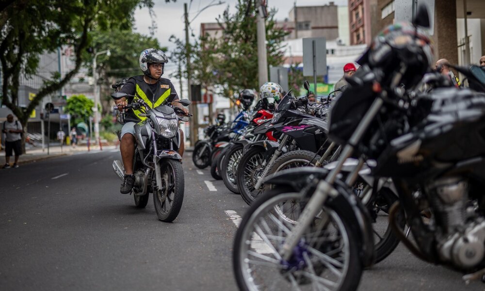 Prefeitura de Canoas recebe de motoboys pedidos de melhorias no trânsito