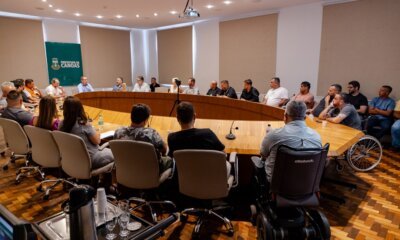 Subprefeitos e secretários de pastas finalísticas participam de reunião com prefeito