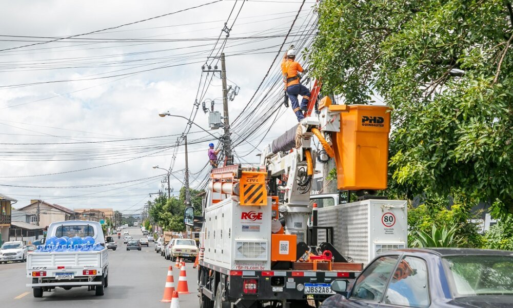 Acontece nesta quarta-feira, 30, mutirão de limpeza de fios de internet e telefonia no bairro Igara, em Canoas