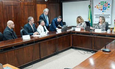 Projeto de lei busca regulamentação da profissão de DJ