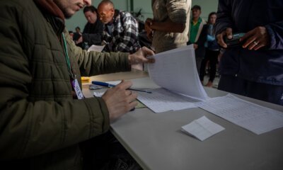 Cestas básicas são distribuídas para idosos em Canoas através do Programa Cidadania Alimentar
