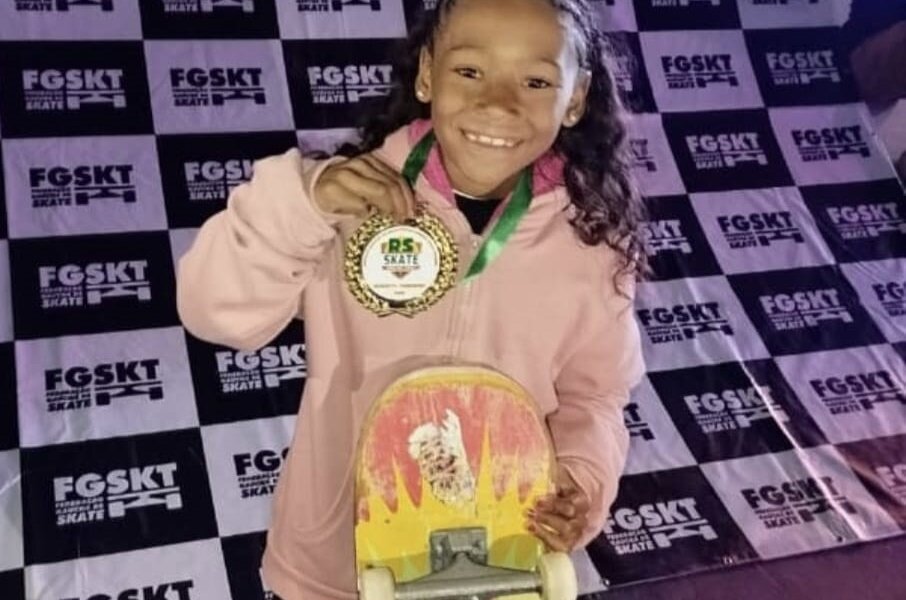 Gabriela Paz surge como mais nova promessa no skate em Canoas