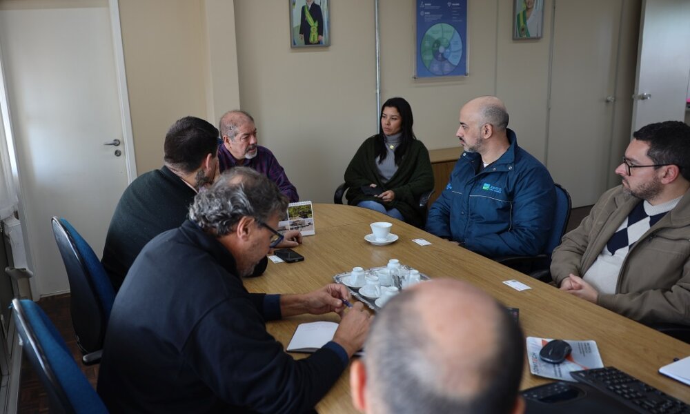 Reunião entre Trensurb e Seapa alinha operação de transporte para Expointer 2025