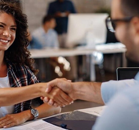 CIEE-RS inicia a semana com vagas de estágio e bolsas que podem chegar a R$ 2 mil 