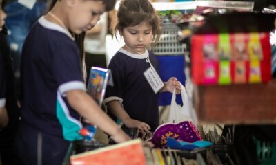 02-10-25-SEGUNDO-DIA-FEIRA-DO-LIVRO-JULIA-KRAUSPENHAR-30