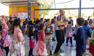 EMEF Jacob Longoni celebra Semana da Criança com o Dia do Brega nesta quinta