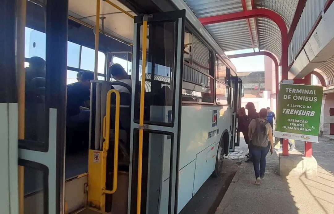 Justiça garante vitória à Prefeitura de Nova Santa Rita e ônibus voltam a parar na Estação Canoas da Trensurb
