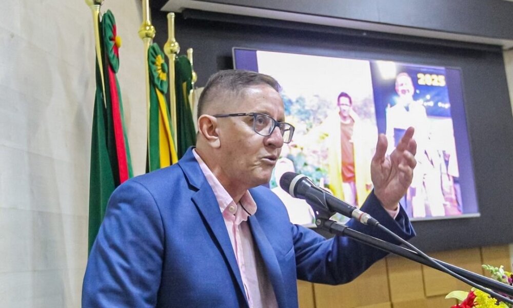 Marco Leite recebe o Título de Cidadão Canoense em sessão marcada por emoção