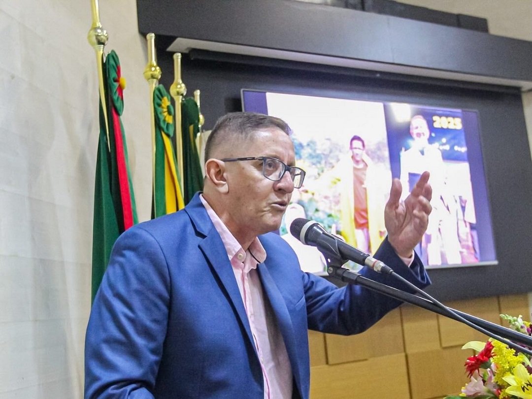 Marco Leite recebe o Título de Cidadão Canoense em sessão marcada por emoção