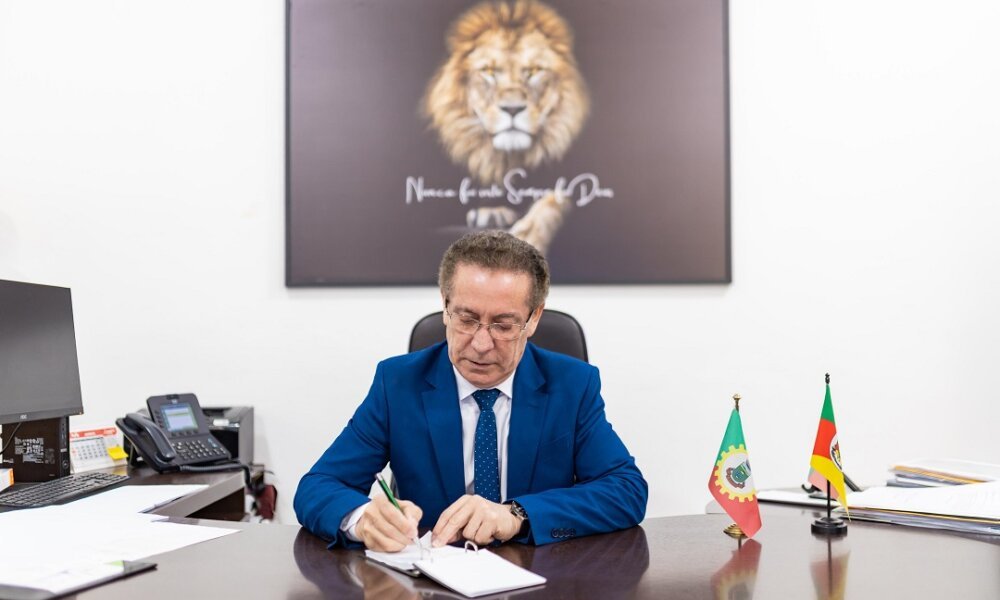 Prefeito Airton Souza é convidado por embaixada dos Emirados Árabes para participar de cúpula internacional