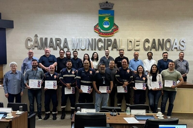 SAMU é homenageada na Câmara de Vereadores de Canoas pelos 20 anos de atuação na cidade