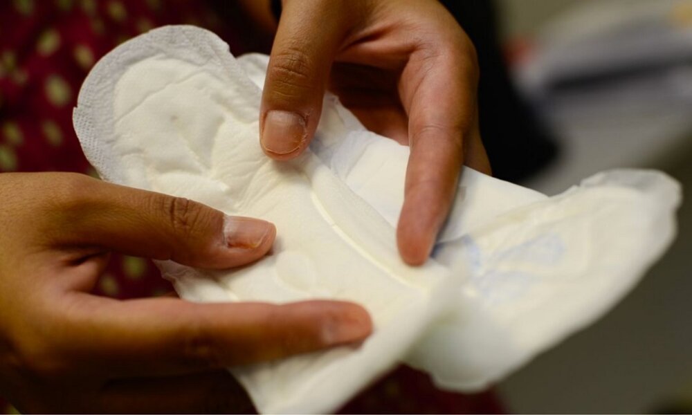 Programa de Dignidade Menstrual distribui absorventes gratuitos em Canoas