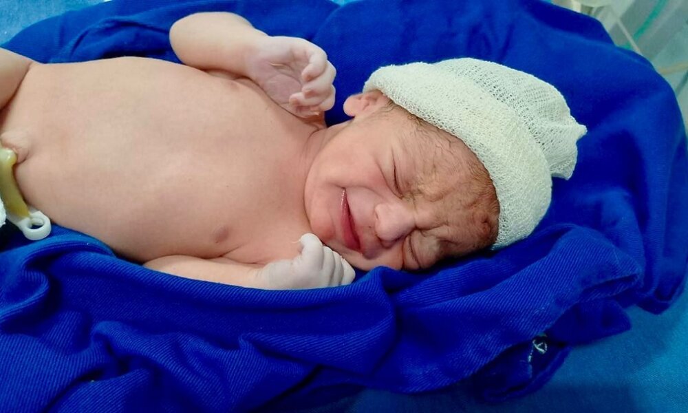 Primeiro bebê de 2026 em Canoas nasce em casa e recebe atendimento no HU