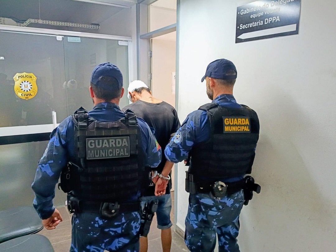 Homem de 42 anos é preso por violência doméstica no bairro Mathias Velho