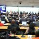 Câmara aprova texto-base de PEC que altera jornada de trabalho e prevê fim gradual da escala 6x1