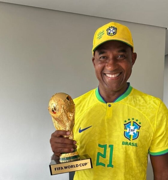 Ex-jogador campeão da Copa de 1994 participa de evento em Canoas em ação pré-Mundial de 2026